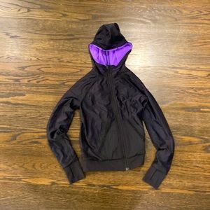 Black and Purple ivivva zip up jacket. EUC. Girls youth 7.